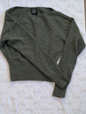 Urban Behavior Olive Green Crewneck Sweater